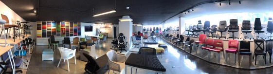 Sala de Exhibición de Sillas Operativas